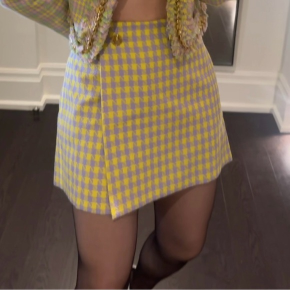 Versace skirt - Picture 6 of 6